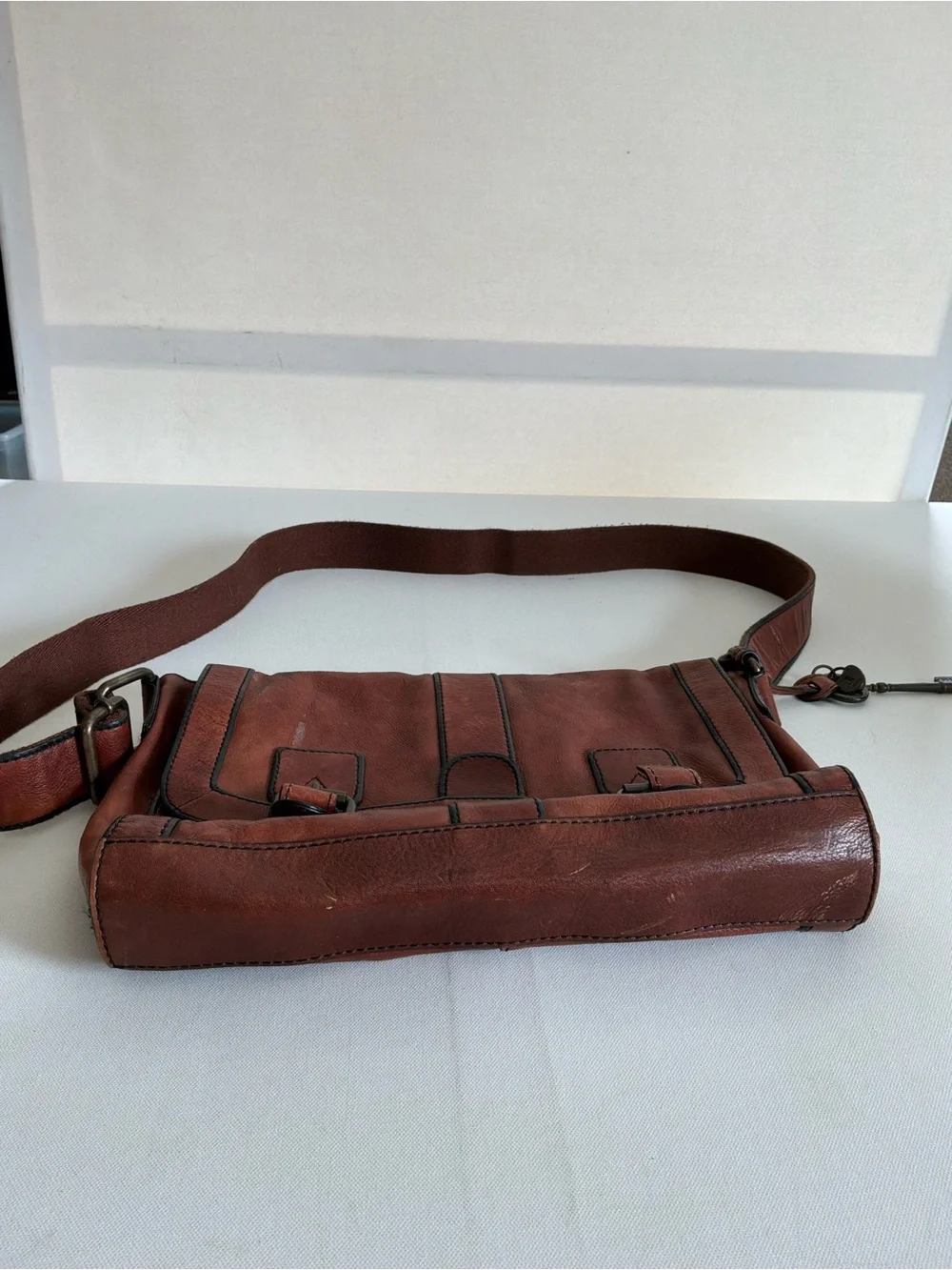 Fossil Brown Leather Messenger Crossbody Bag Vintage Satchel Key Charm